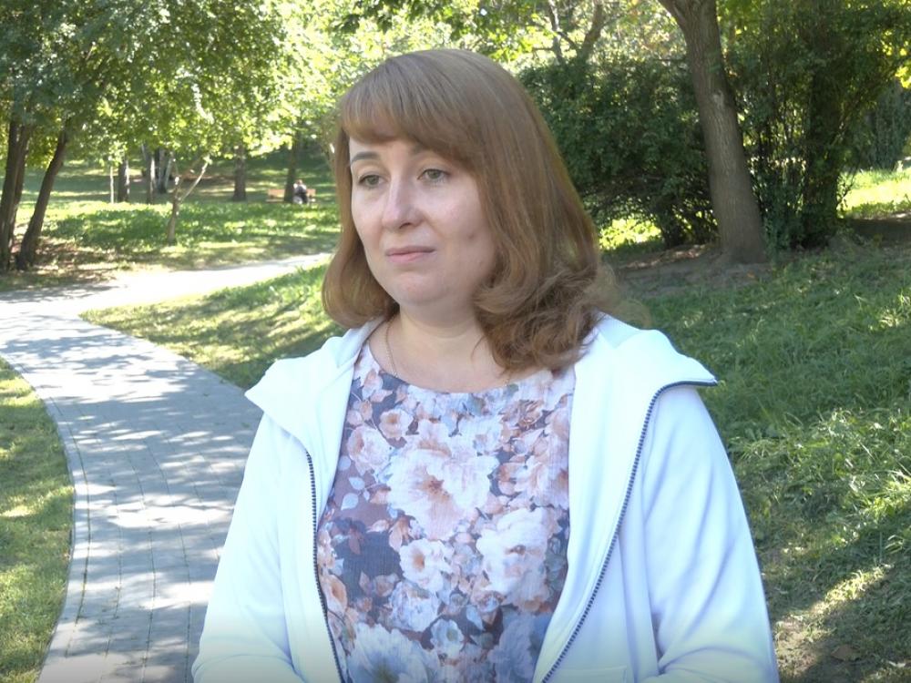 "Робити те, що можете, там, де ви є", - переселенка з Донецька волонтерить у Рівному