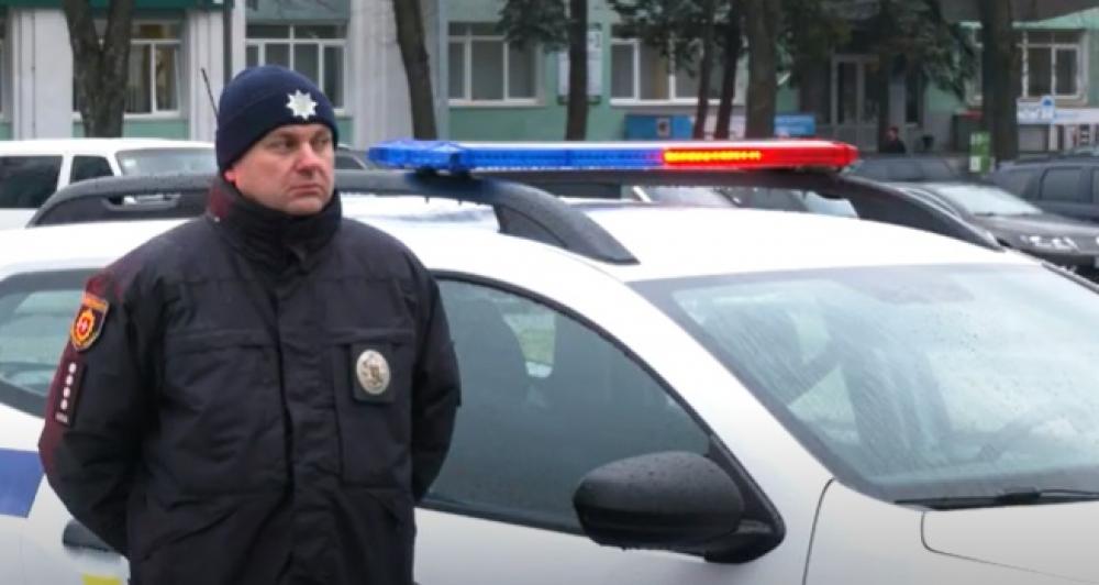 Поліцейські офіцери громад Рівненщини отримали ключі від нових службових автомобілів